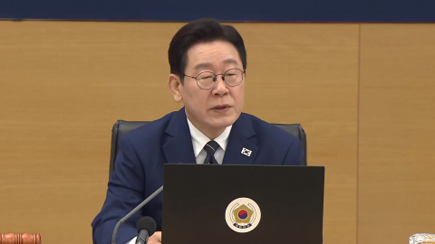 �� ����� "5��18 ���� ���� �� �ܰ��� ���忡 ���ε� ���"